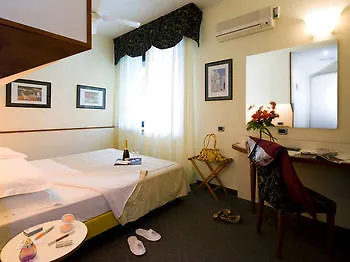 Hotell Corticella 3*