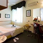 Hotel Corticella 3*