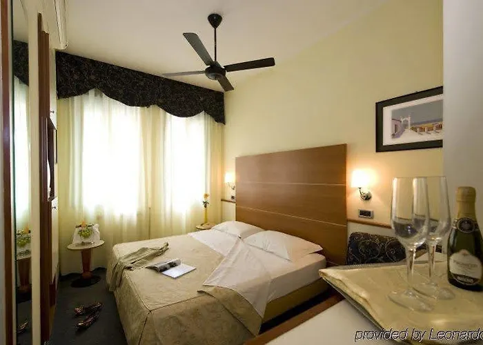 Corticella Otel Bolonya