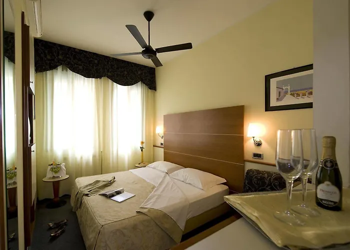 Corticella Otel Bolonya